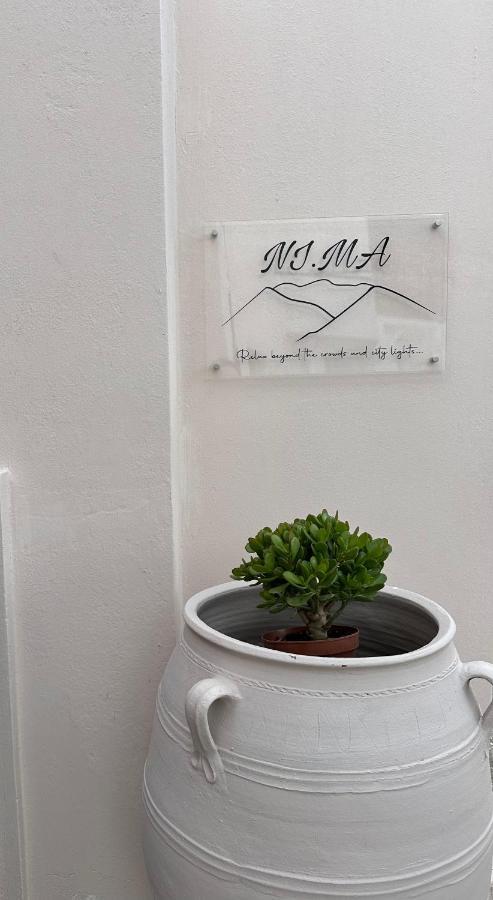 Nima *
