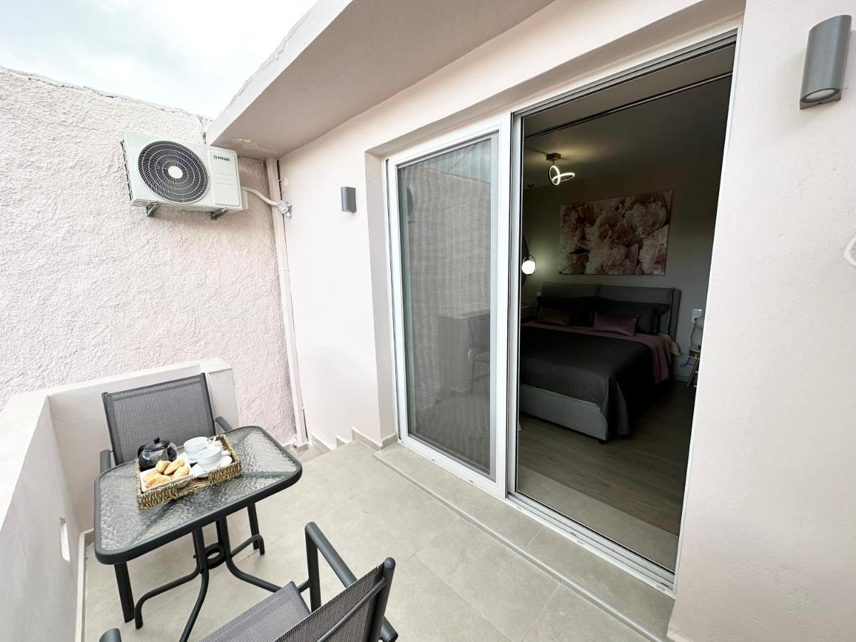 Nima Apartament *